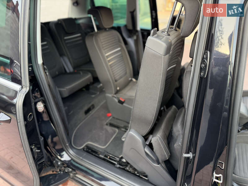 Минивэн Volkswagen Sharan 2014 в Ровно