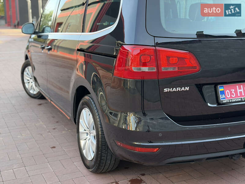 Минивэн Volkswagen Sharan 2014 в Ровно
