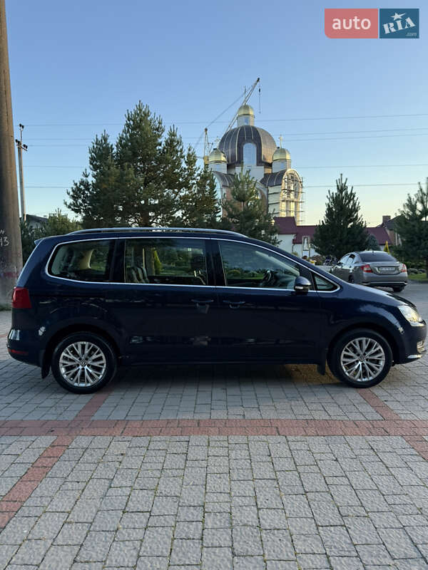 Мінівен Volkswagen Sharan 2015 в Львові