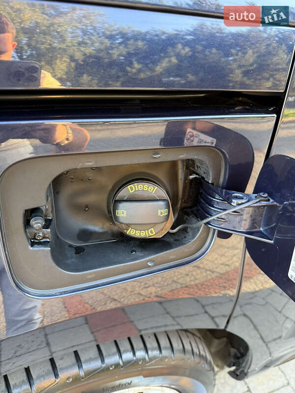 Мінівен Volkswagen Sharan 2015 в Львові