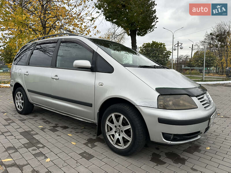 Минивэн Volkswagen Sharan 2003 в Умани