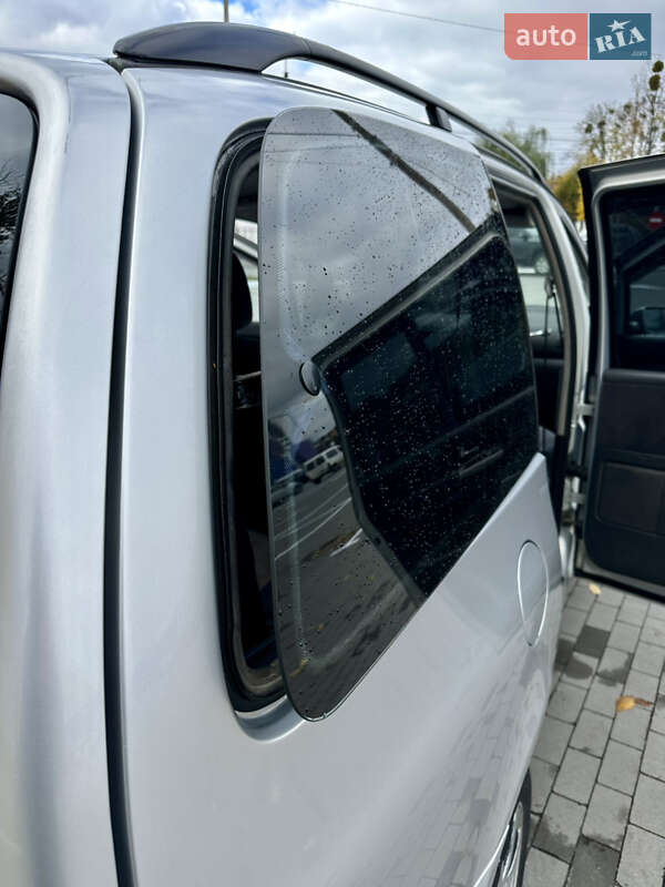 Минивэн Volkswagen Sharan 2003 в Умани