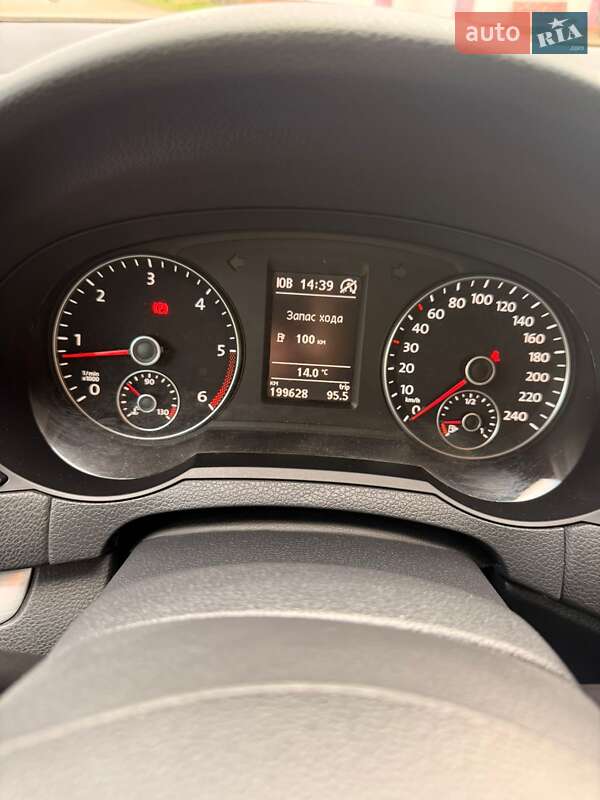 Минивэн Volkswagen Sharan 2012 в Стрые