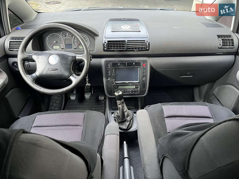 Минивэн Volkswagen Sharan 2003 в Шумске фото 7 Минивэн Volkswagen Sharan 2003 в Шумске