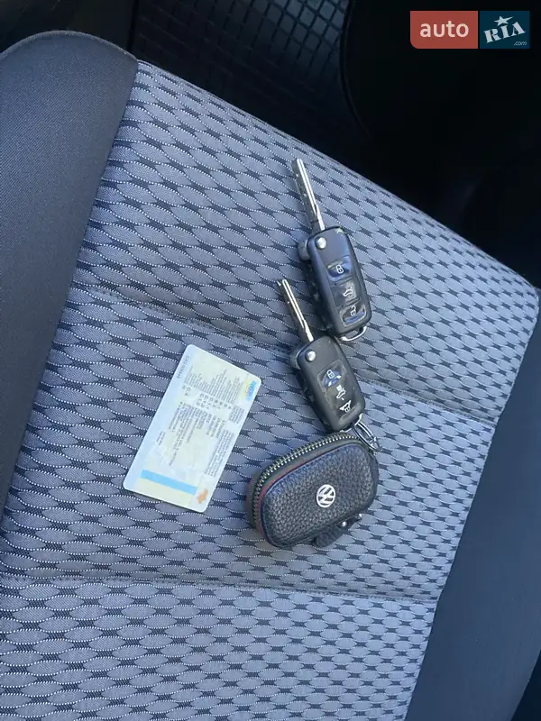 Минивэн Volkswagen Sharan 2012 в Долине документ