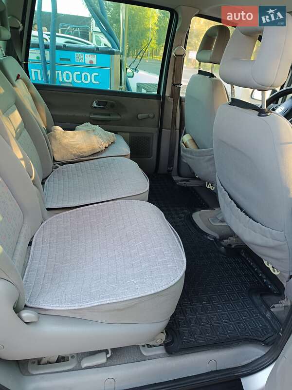 Минивэн Volkswagen Sharan 2002 в Кривом Роге