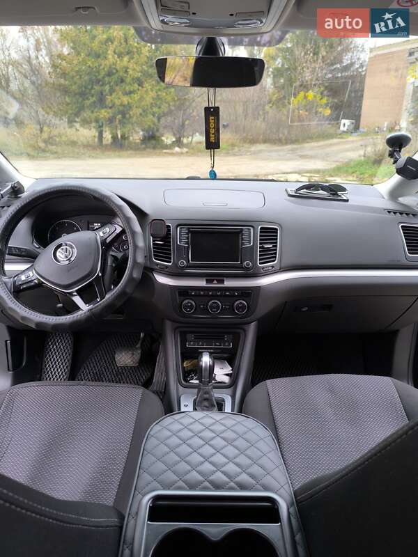 Минивэн Volkswagen Sharan 2016 в Харькове фото 26 Минивэн Volkswagen Sharan 2016 в Харькове
