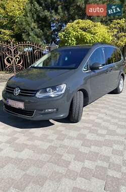 Минивэн Volkswagen Sharan 2011 в Сарнах