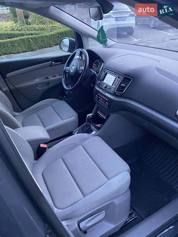 Минивэн Volkswagen Sharan 2011 в Сарнах фото 17 Минивэн Volkswagen Sharan 2011 в Сарнах