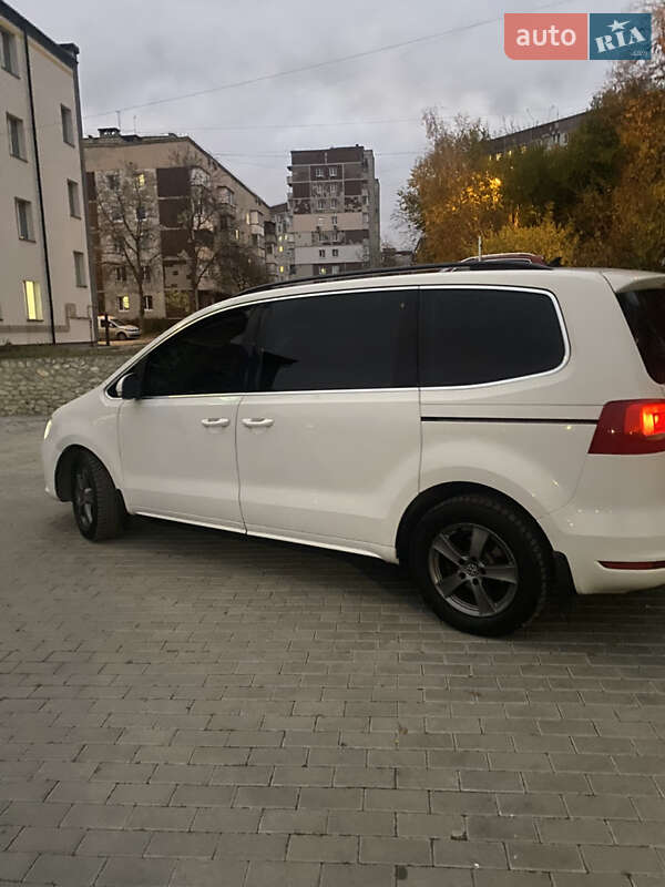 Минивэн Volkswagen Sharan 2011 в Тернополе