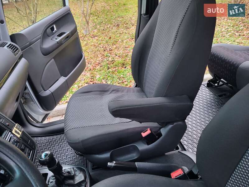 Мінівен Volkswagen Sharan 2004 в Хмельницькому