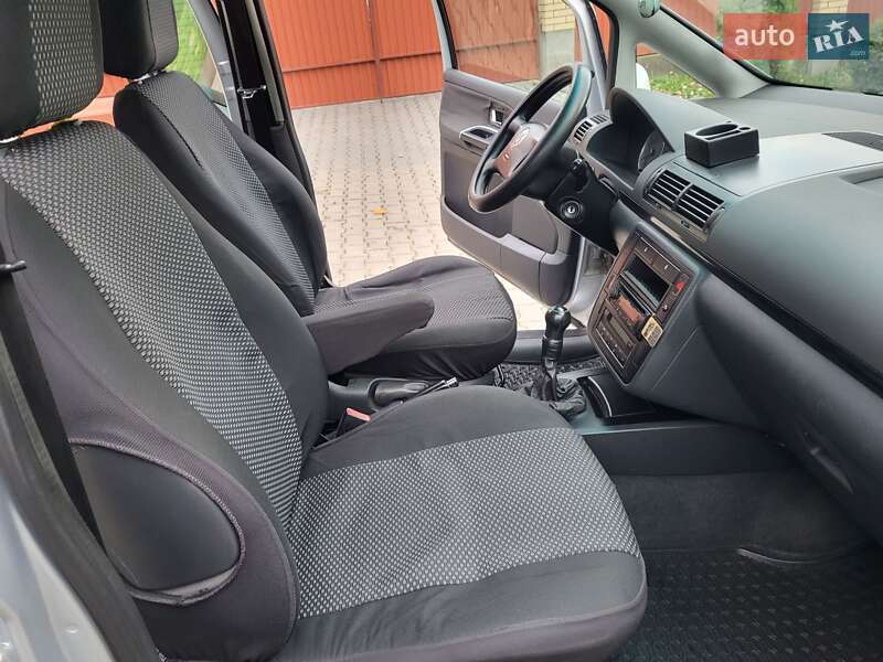 Мінівен Volkswagen Sharan 2004 в Хмельницькому