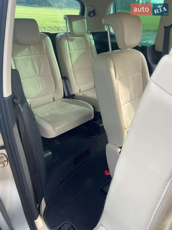 Минивэн Volkswagen Sharan 2012 в Хусте