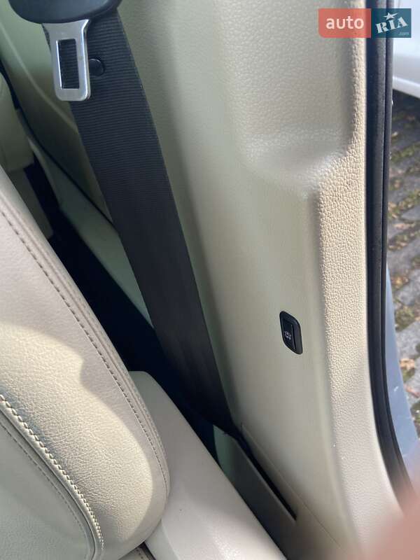 Минивэн Volkswagen Sharan 2012 в Хусте