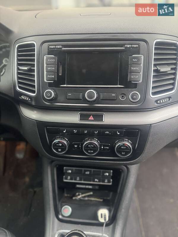 Минивэн Volkswagen Sharan 2012 в Новояворовске фото 5 Минивэн Volkswagen Sharan 2012 в Новояворовске