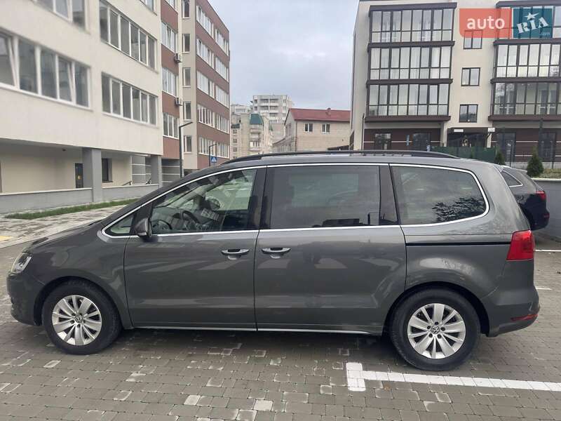 Минивэн Volkswagen Sharan 2012 в Новояворовске фото 12 Минивэн Volkswagen Sharan 2012 в Новояворовске