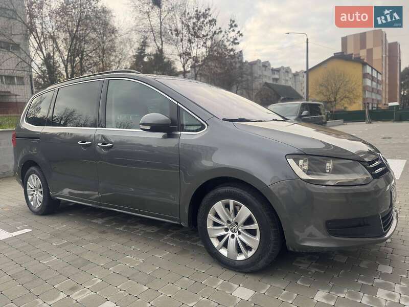 Минивэн Volkswagen Sharan 2012 в Новояворовске фото 14 Минивэн Volkswagen Sharan 2012 в Новояворовске