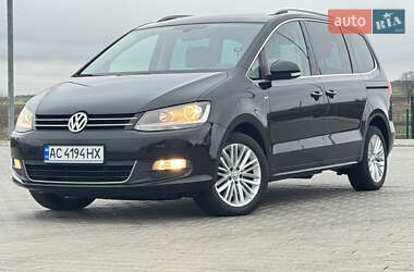 Минивэн Volkswagen Sharan 2015 в Горохове