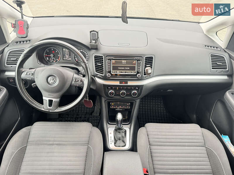 Минивэн Volkswagen Sharan 2015 в Горохове фото 29 Минивэн Volkswagen Sharan 2015 в Горохове