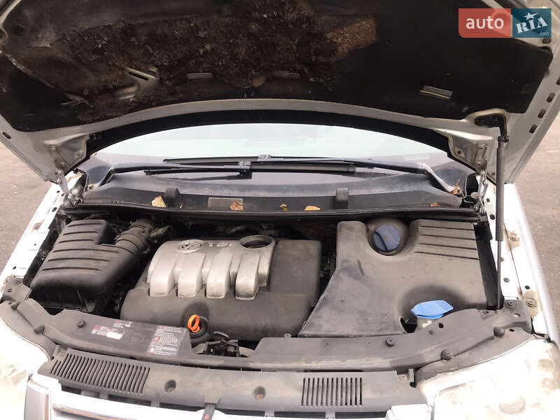 Минивэн Volkswagen Sharan 2006 в Горишних Плавнях фото 10 Минивэн Volkswagen Sharan 2006 в Горишних Плавнях