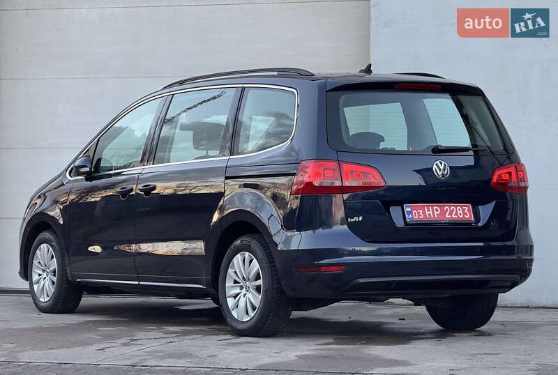 Минивэн Volkswagen Sharan 2015 в Сарнах