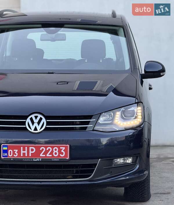 Минивэн Volkswagen Sharan 2015 в Сарнах