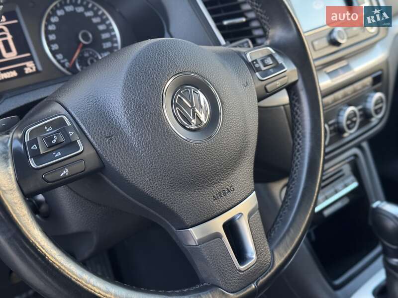 Минивэн Volkswagen Sharan 2015 в Сарнах