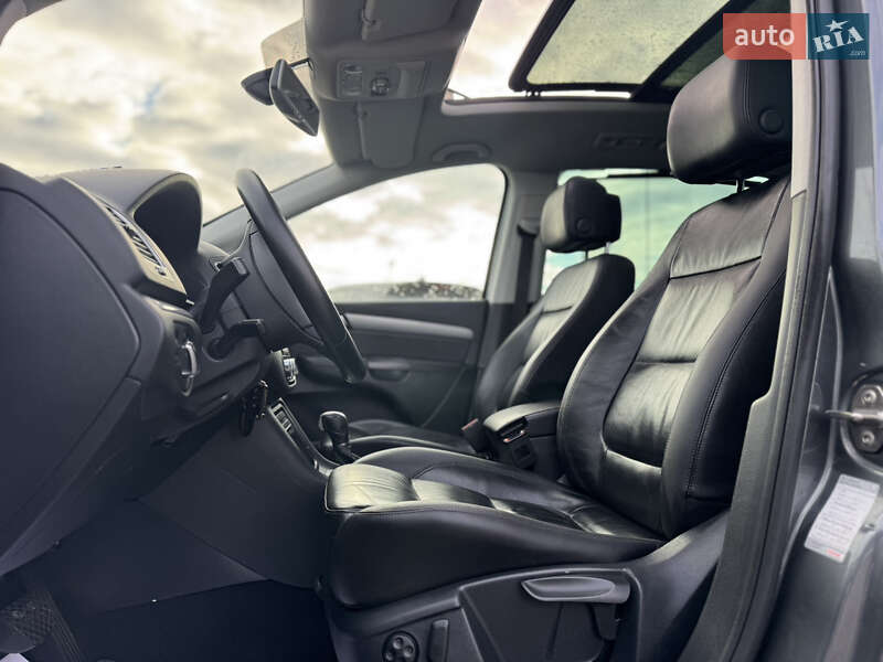 Минивэн Volkswagen Sharan 2015 в Сарнах