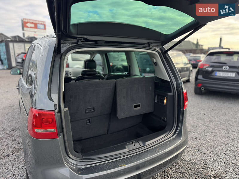 Минивэн Volkswagen Sharan 2015 в Сарнах