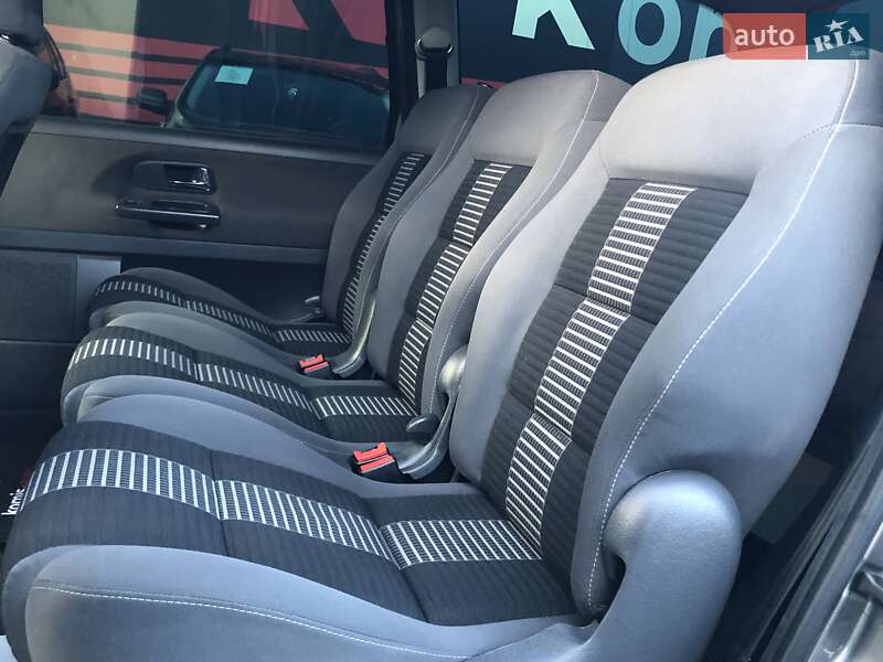 Мінівен Volkswagen Sharan 2009 в Вінниці