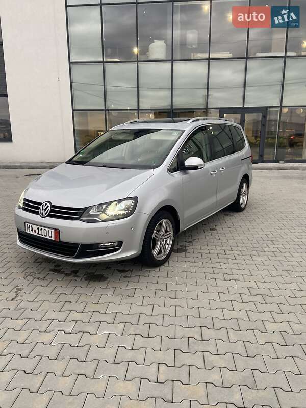 Минивэн Volkswagen Sharan 2012 в Хусте