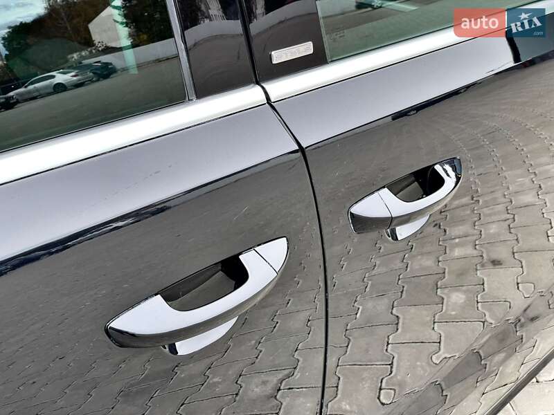 Мінівен Volkswagen Sharan 2012 в Ковелі