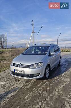 Минивэн Volkswagen Sharan 2012 в Буштыне