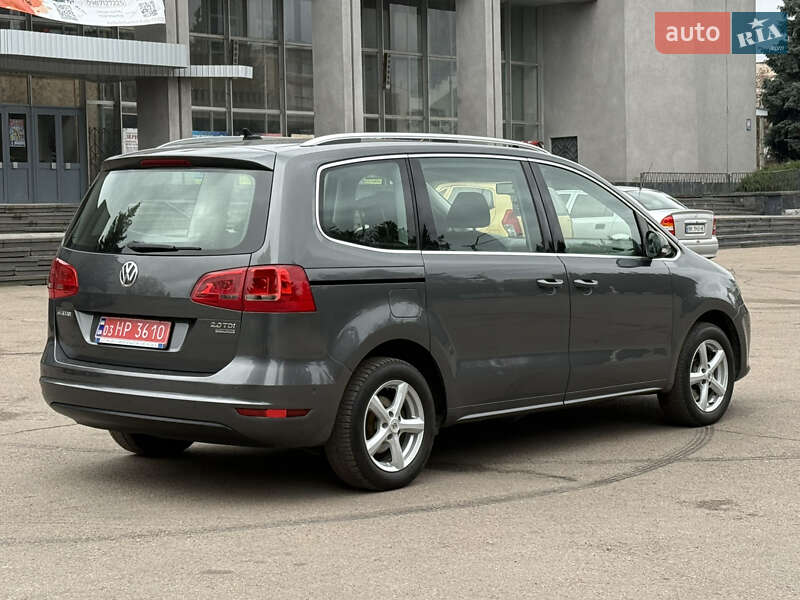 Минивэн Volkswagen Sharan 2012 в Ровно