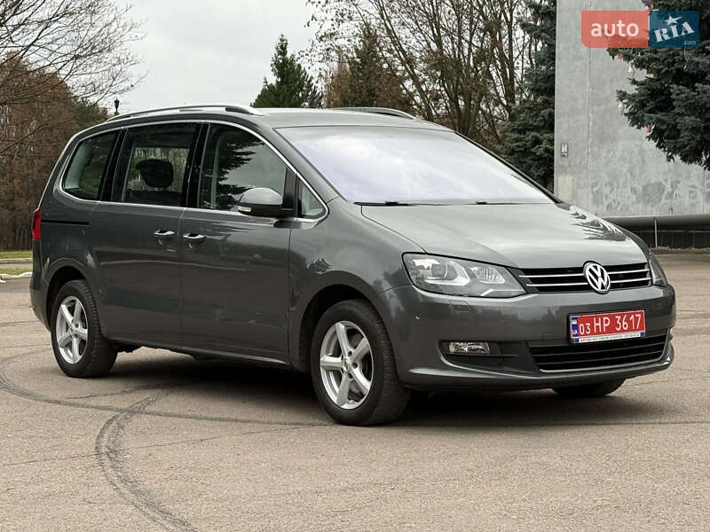 Минивэн Volkswagen Sharan 2012 в Ровно