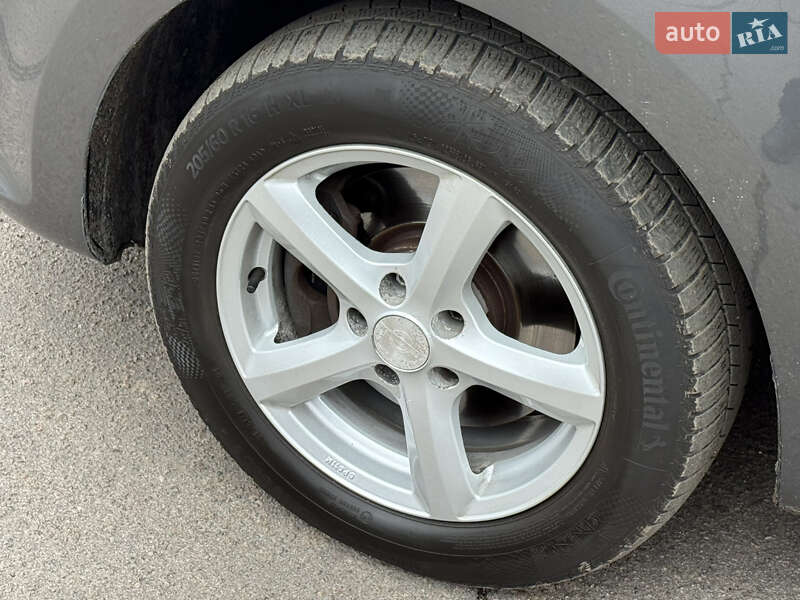 Минивэн Volkswagen Sharan 2012 в Ровно