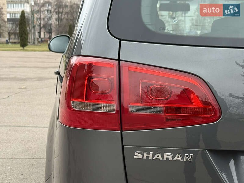 Минивэн Volkswagen Sharan 2012 в Ровно