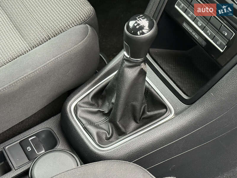 Минивэн Volkswagen Sharan 2012 в Ровно