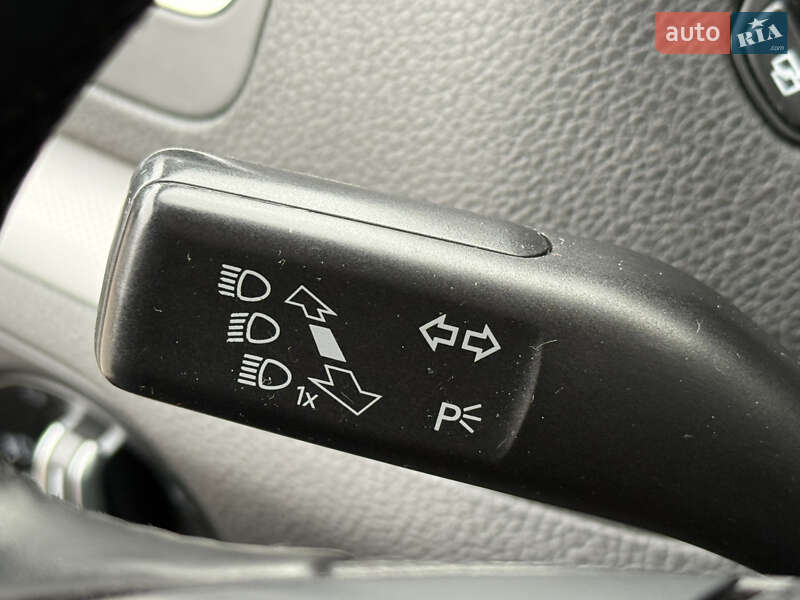 Минивэн Volkswagen Sharan 2012 в Ровно