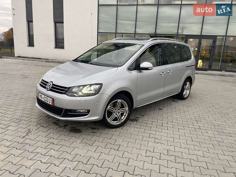 Минивэн Volkswagen Sharan 2012 в Хусте