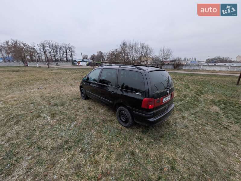 Минивэн Volkswagen Sharan 2003 в Барышевке фото 5 Минивэн Volkswagen Sharan 2003 в Барышевке