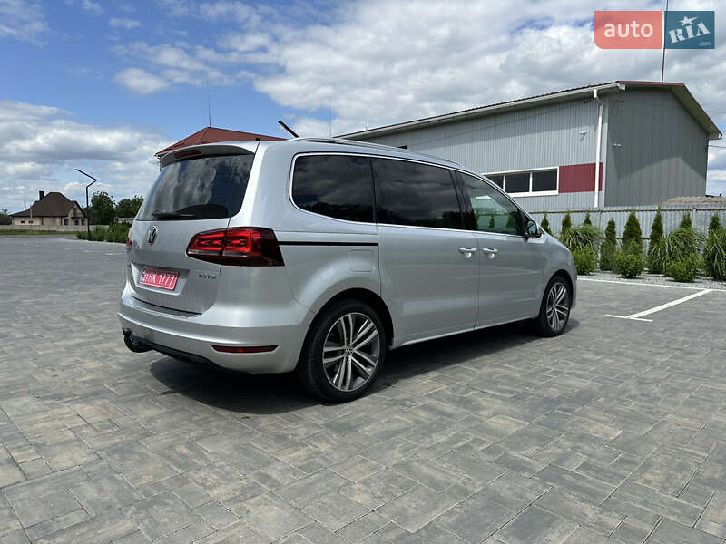 Минивэн Volkswagen Sharan 2017 в Луцке