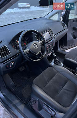 Минивэн Volkswagen Sharan 2020 в Черновцах