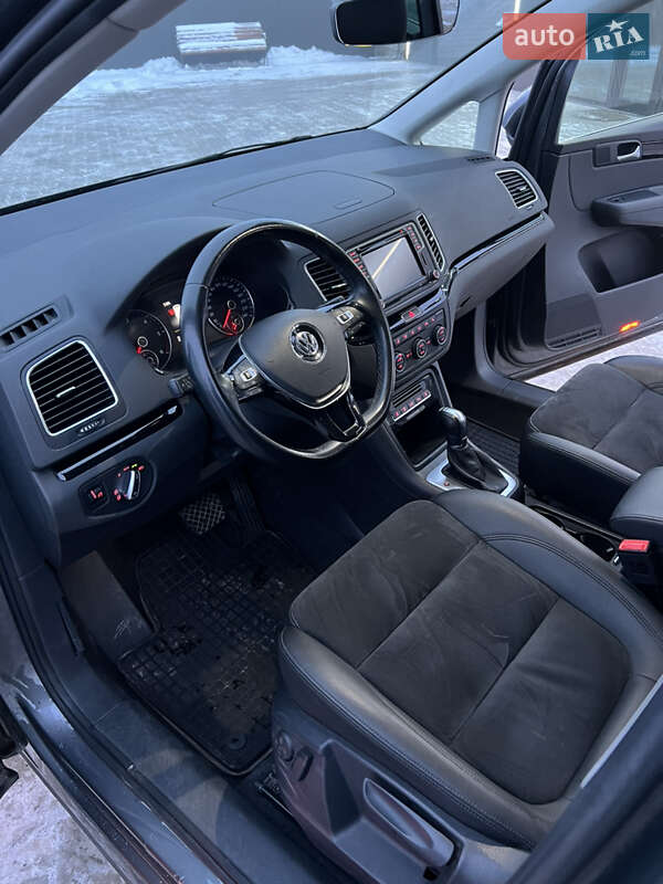 Минивэн Volkswagen Sharan 2020 в Черновцах