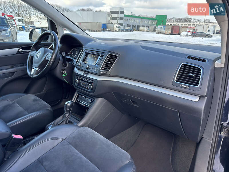 Минивэн Volkswagen Sharan 2011 в Черкассах