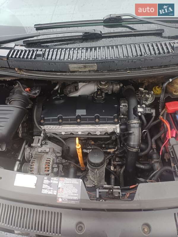 Мінівен Volkswagen Sharan 2000 в Запоріжжі