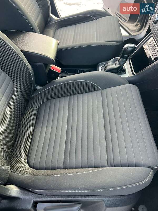 Мінівен Volkswagen Sharan 2016 в Житомирі