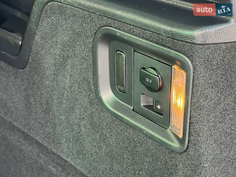 Мінівен Volkswagen Sharan 2016 в Житомирі