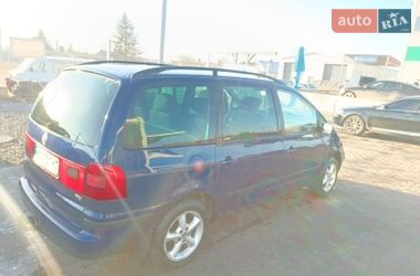 Минивэн Volkswagen Sharan 2001 в Нововолынске