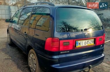 Минивэн Volkswagen Sharan 2000 в Краматорске